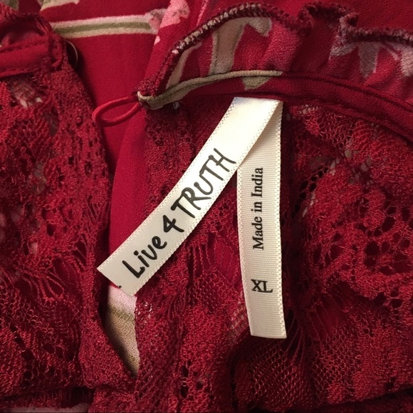 Live 4 Truth  open shoulder lace sleeve blouse - Picture 8 of 9